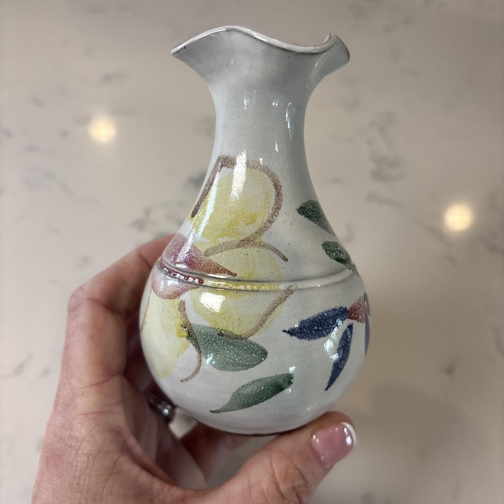 VTG Bud Vase By Judy Greene Irish Studio Pottery Fluted Top Handpainted 4.5"